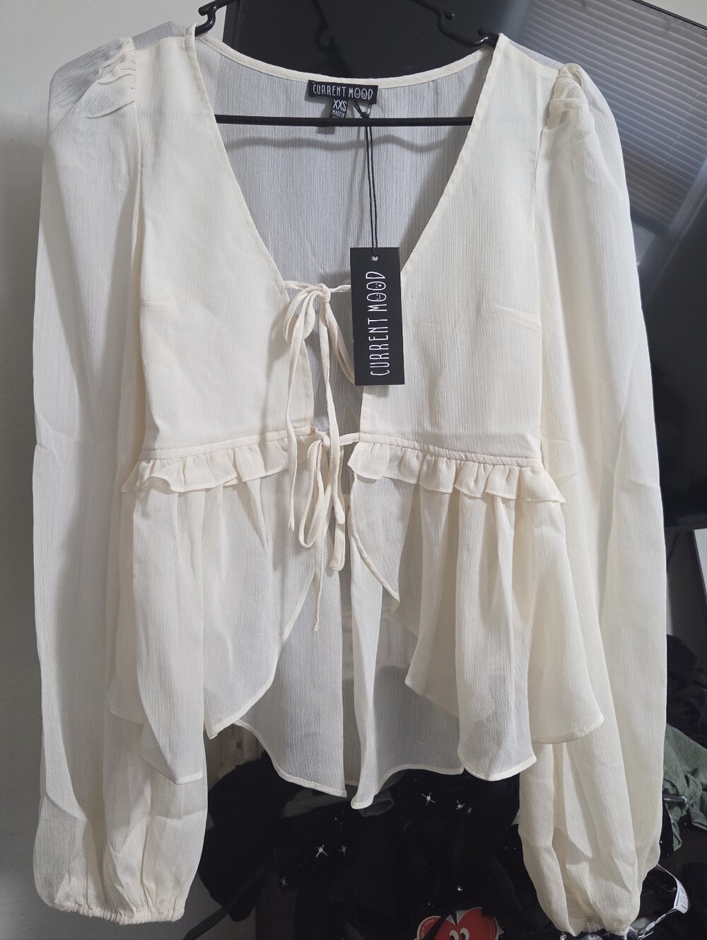 Current Mood Cream Tie-Front Peplum Blouse